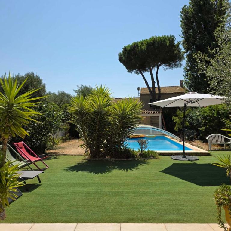 Chambre climatisée avec piscine près de la mer - Chambre Double avec Salle de Bains Privative - 1