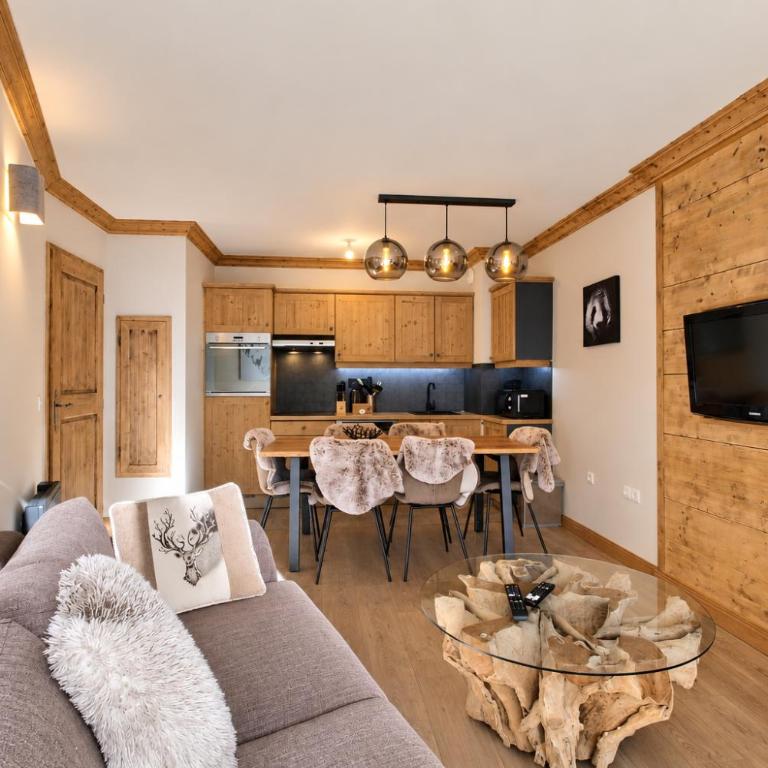 ARC 1950, Appartement 6 couchages, Exposition Ouest, Vue Montagne, Sauna Hammam Jacuzzi, Salle de fitness, Piscine extérieure chauffée Vue MontBlanc - Appartement 1 Chambre avec Balcon et Vue sur les Montagnes - 5