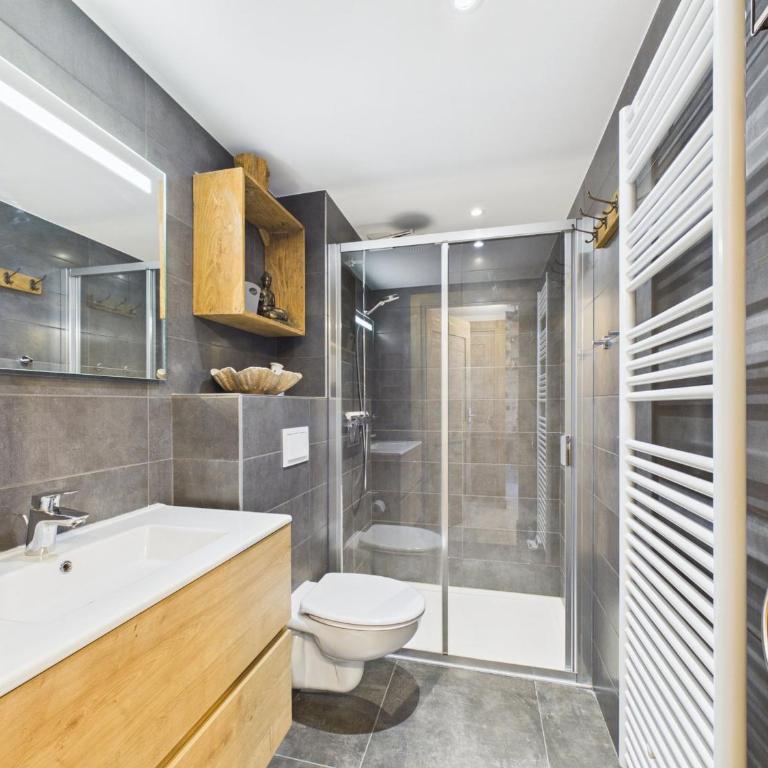 Appartement Haut Standing au Cœur des Gets - Proche Commerces, Garage et Spa - FR-1-623-270 - Appartement - 7