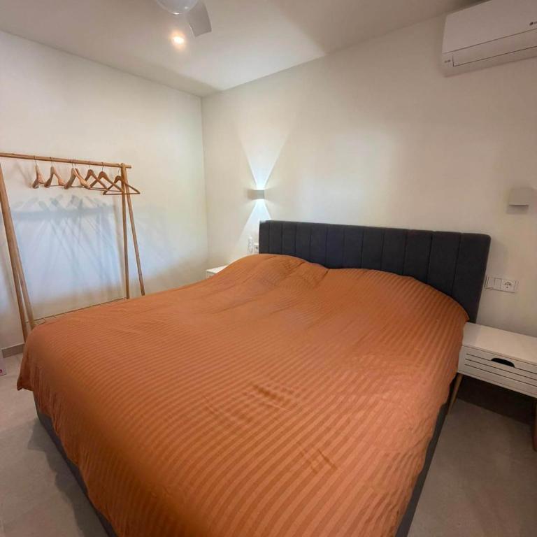 Renovated Holiday Home with Private Pool & Outdoor - Ferienhaus - 24