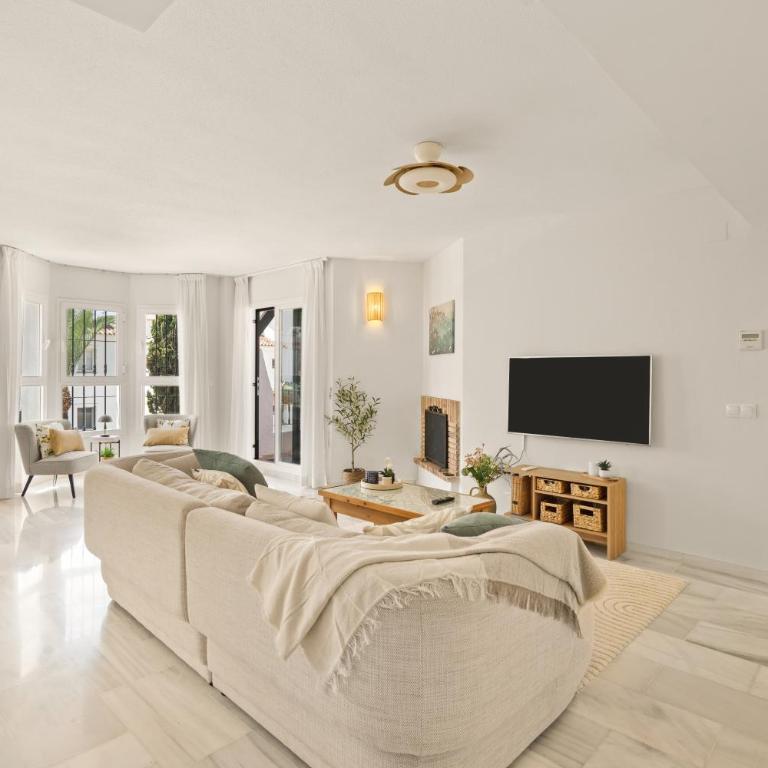 Los Naranjos 2BR Rooftop Terrace & Mountain View - Apartment - 3