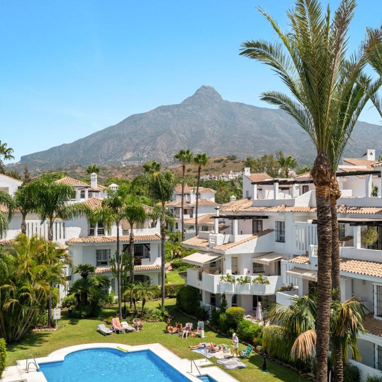 Los Naranjos 2BR Rooftop Terrace & Mountain View - Apartment - 1