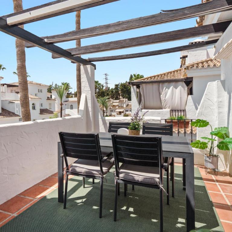 Los Naranjos 2BR Rooftop Terrace & Mountain View - Apartment - 4