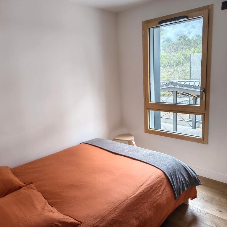 Appartement neuf 4 chambres avec vue panoramique - Apartment mit 4 Schlafzimmern und einem Balkon - 7