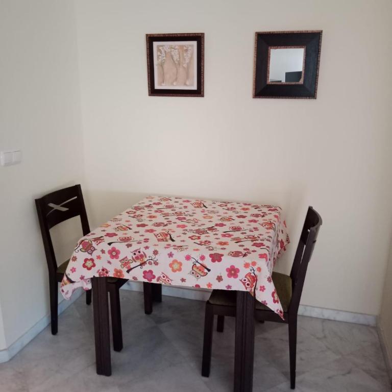 Apartamento en Villajoyosa con piscina - Two-Bedroom Apartment - 16