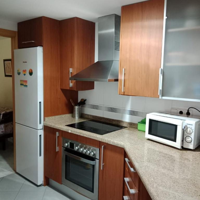 Apartamento en Villajoyosa con piscina - Two-Bedroom Apartment - 23