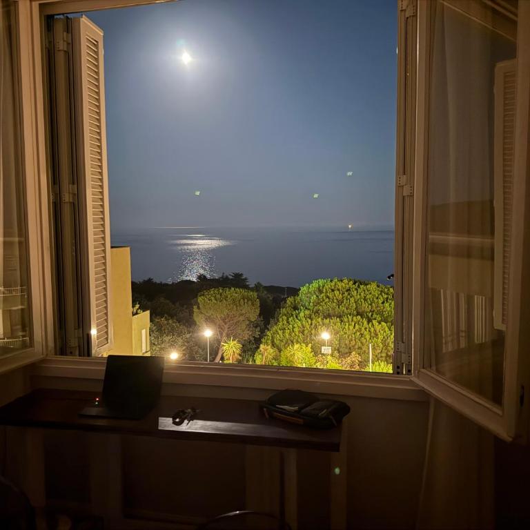 La finestra sul mare - appartamento vista mare con piscina - One-Bedroom Apartment - 1