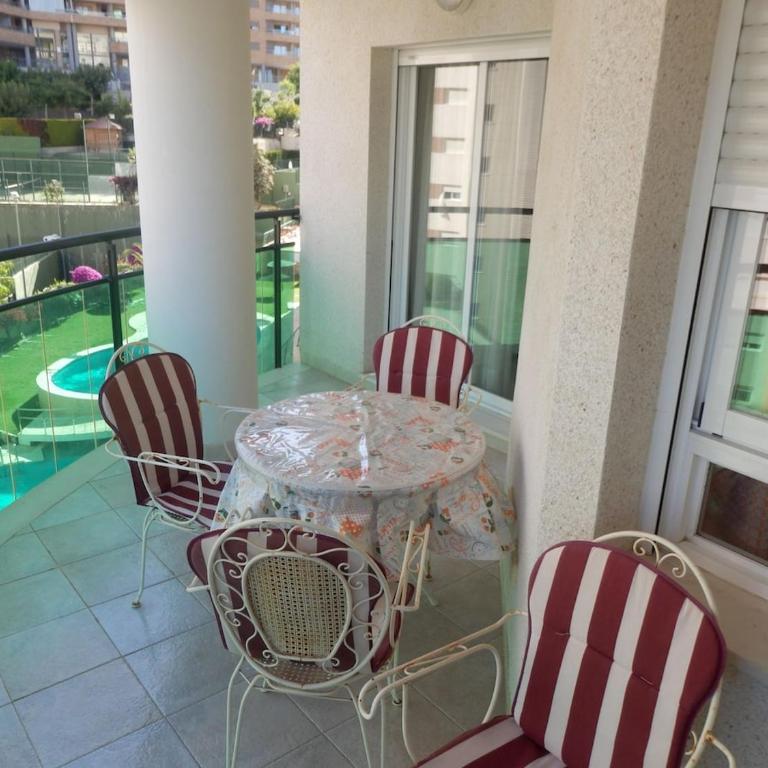 Apartamento en Villajoyosa con piscina - Two-Bedroom Apartment - 18