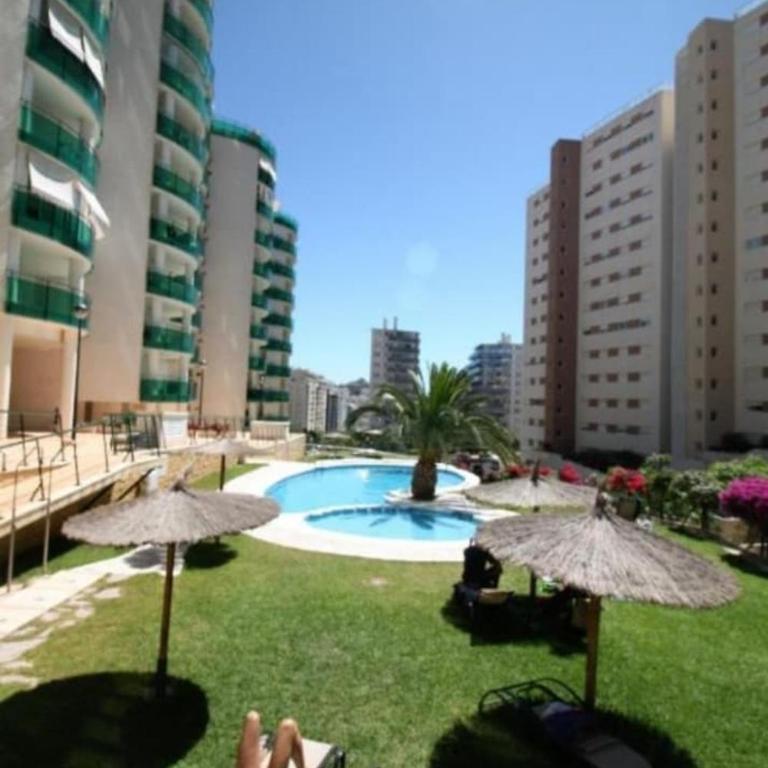Apartamento en Villajoyosa con piscina - Two-Bedroom Apartment - 51