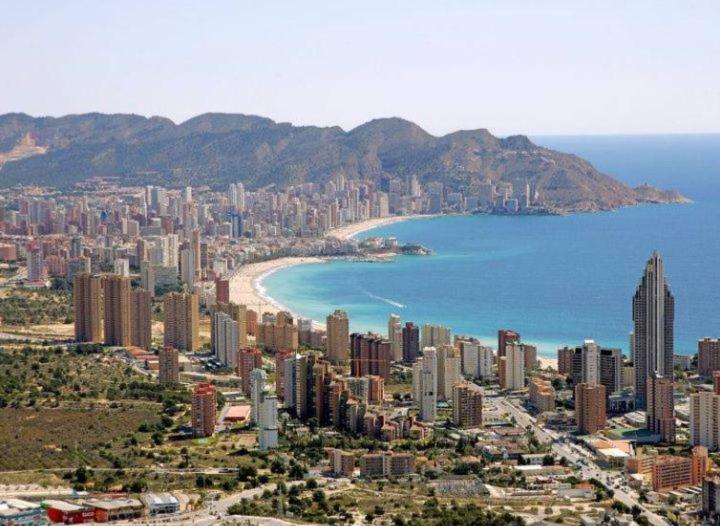Apartamento en Villajoyosa con piscina - Two-Bedroom Apartment - 64