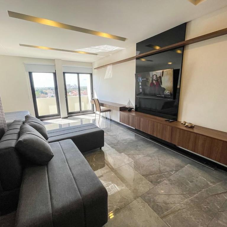 Las Brisas Loft, Pool, Garage & Views - King Studio with Sofa Bed - 23