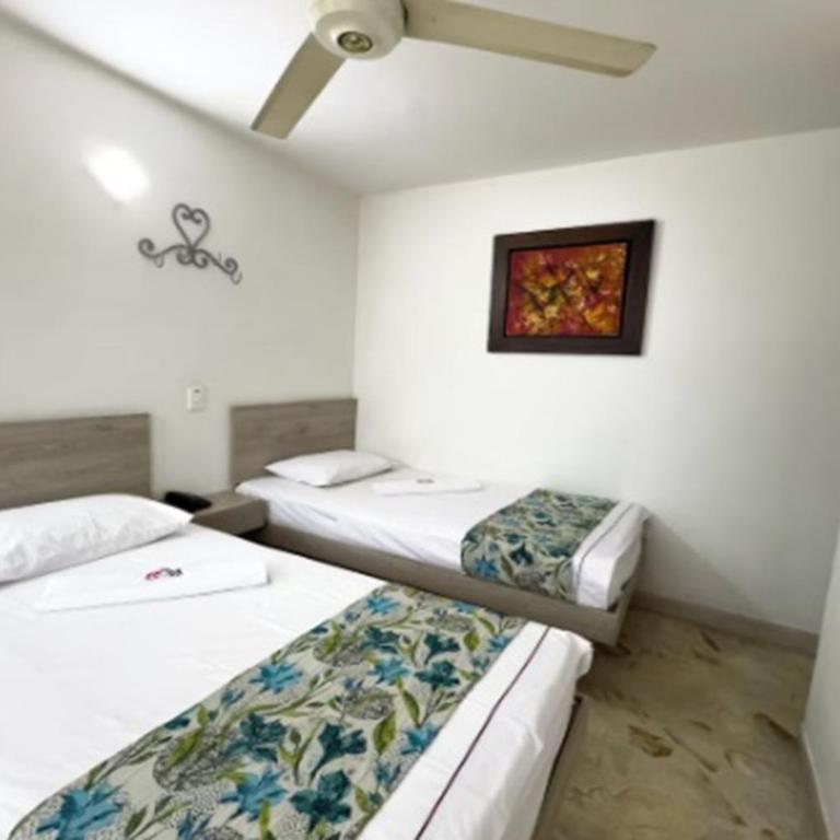 Hotel Macedonia Plaza Itagui - Family Room - 5
