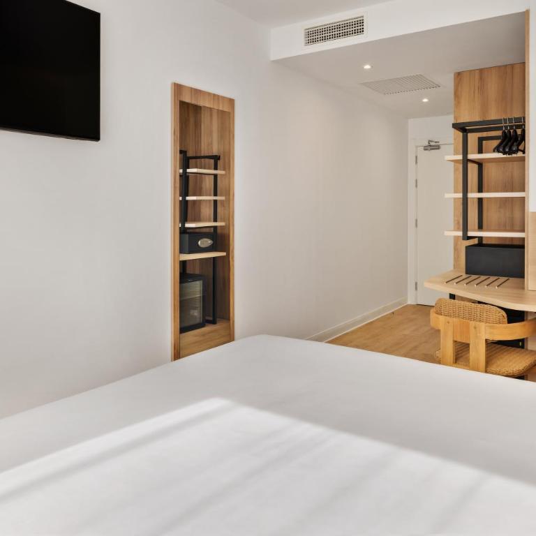 B&B HOTEL Madrid San Fermin - Deluxe Doppelzimmer - 3