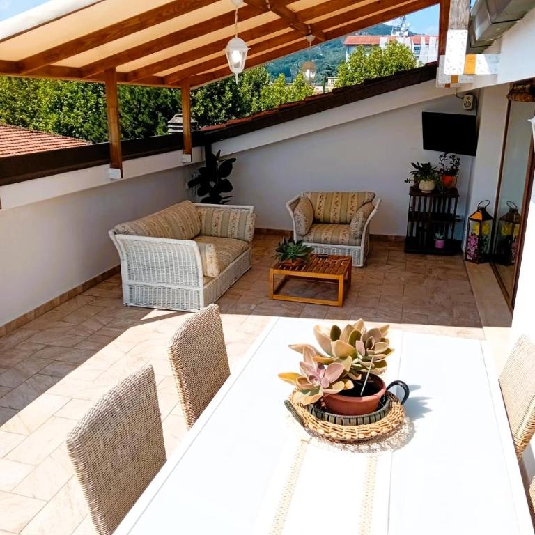 La Dimora di Deborah Terrazza Panoramica, Centro & Stazione a 4 min, Relax e Comfort - Apartment mit 1 Schlafzimmer - 21