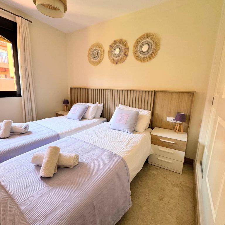 Sea View Penthouse Apartment with Hot Tub - Casa Bella Vista, Buenas Noches , Estepona - Appartement 3 Chambres - 31
