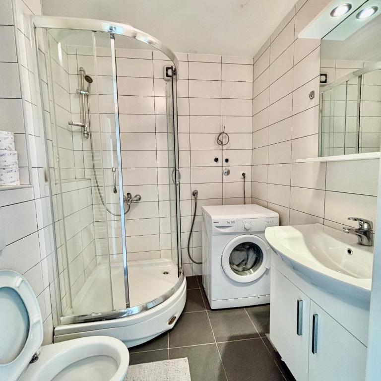 Apartment in Center - Great Location! - One-Bedroom Family Apartment - 10