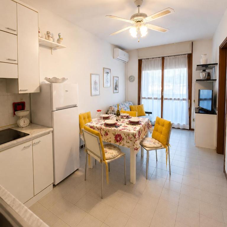 Residence The Yellow Fish with Pool - Appartamento Superior con 2 Camere da Letto - 10