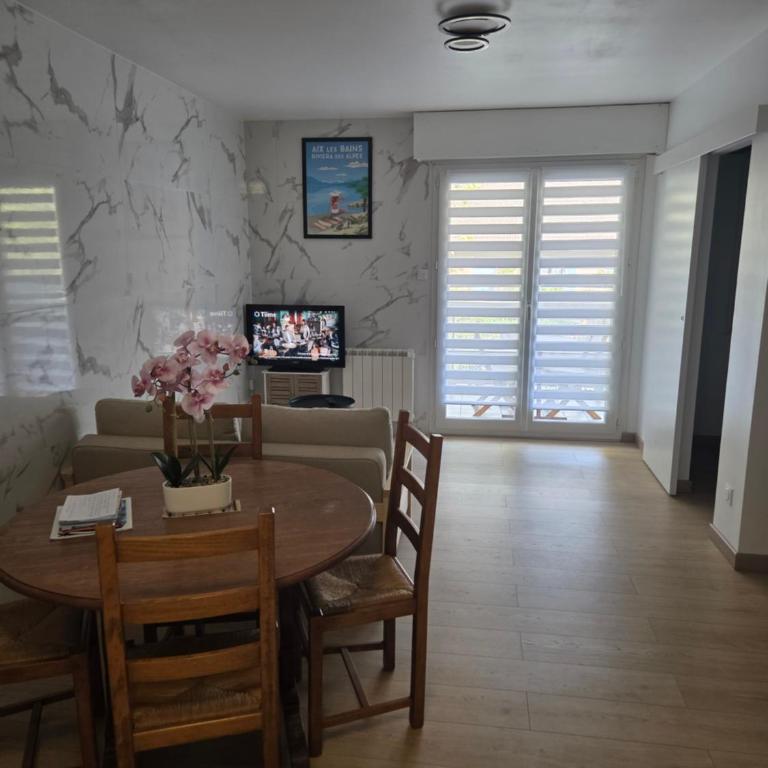 Appart cosy, terrasse et ascenseur - One-Bedroom Apartment - 7