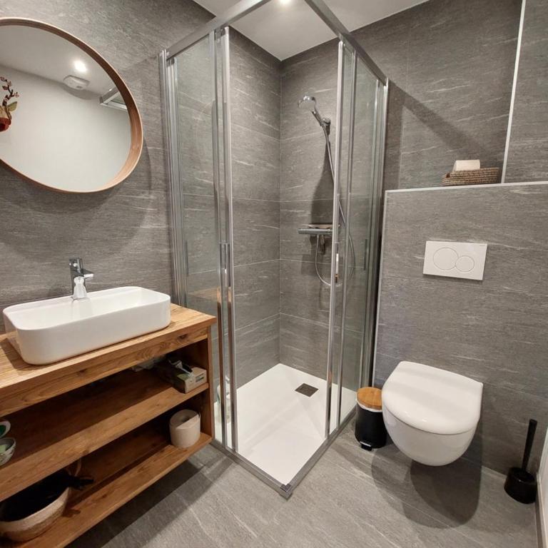 CHALET CHALEUREUX Vallée DE CHAMONIX 4CH 4SDB SAUNA - Chalet - 20