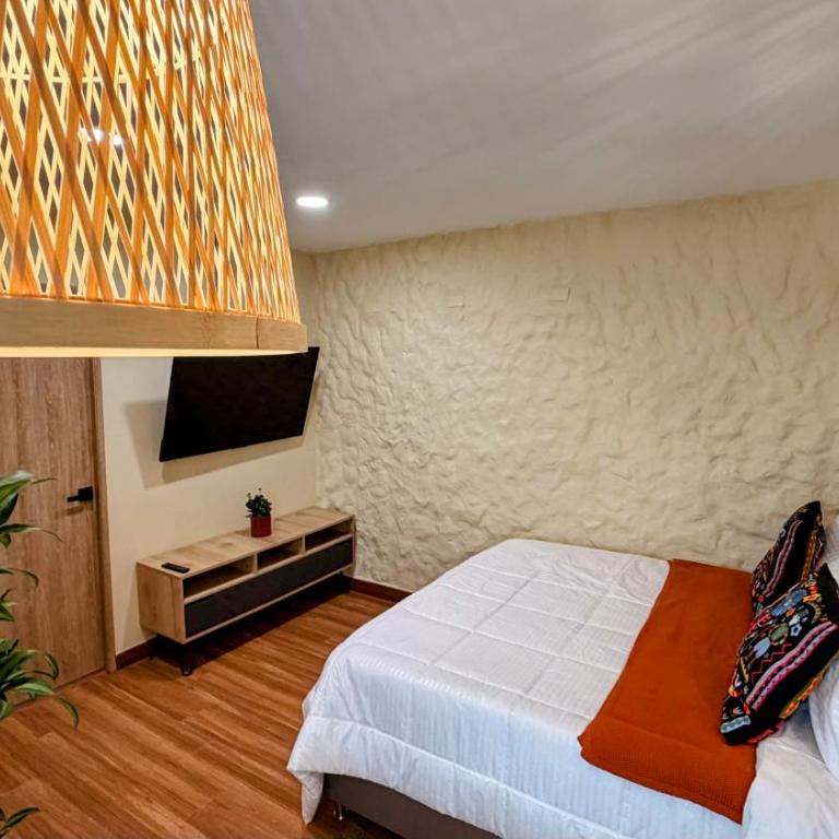 Nam Hotel Boutique Medellin - Deluxe Double Room with Bath - 3