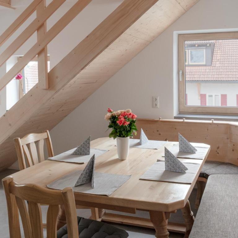Ferienwohnung am Klöckhof - Apartment mit 3 Schlafzimmern und Balkon - 1