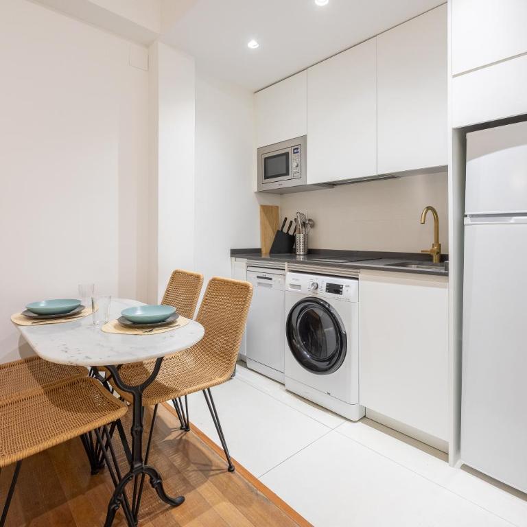 Apartment in La Latina ideal for Work or Study - Familienzimmer - 7