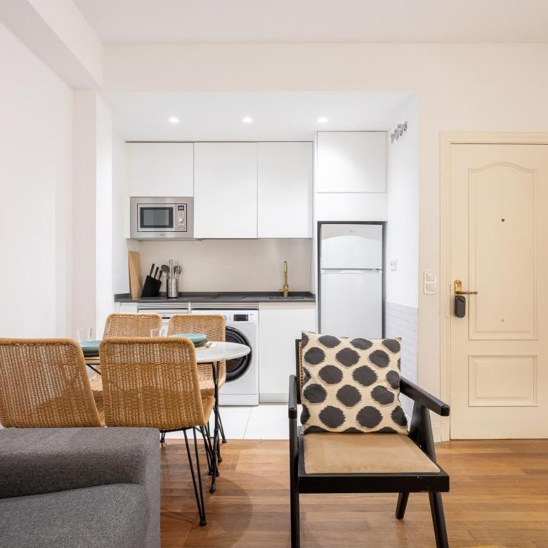 Apartment in La Latina ideal for Work or Study - Familienzimmer - 9
