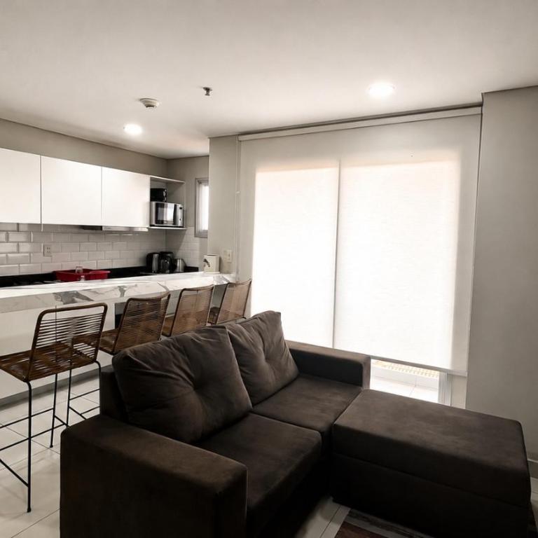 Laureles Stay - One-Bedroom Apartment with Balcony and City View - 5