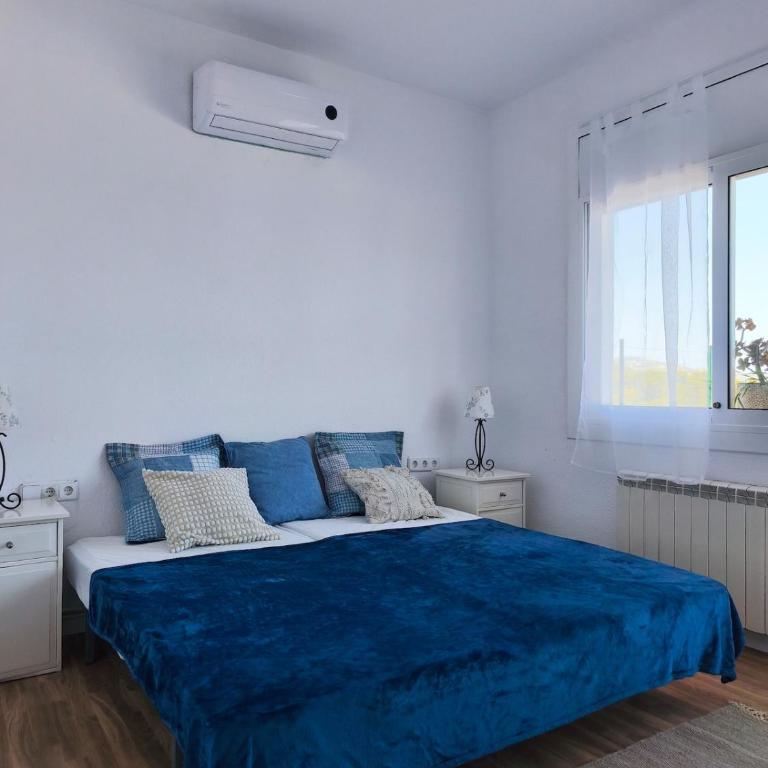 Villa near the beach with fantastic sea views with swimming pool - Villa - 10