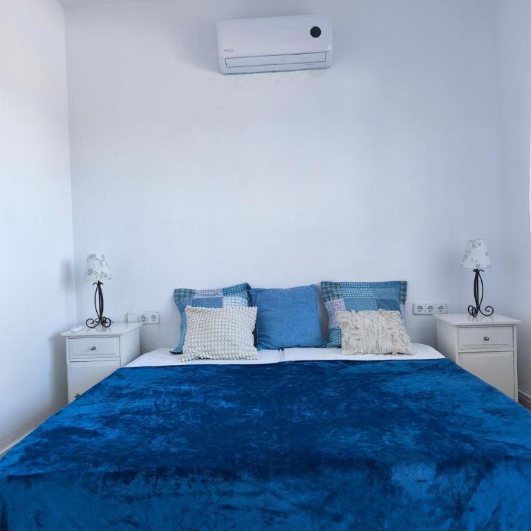 Villa near the beach with fantastic sea views with swimming pool - Villa - 18