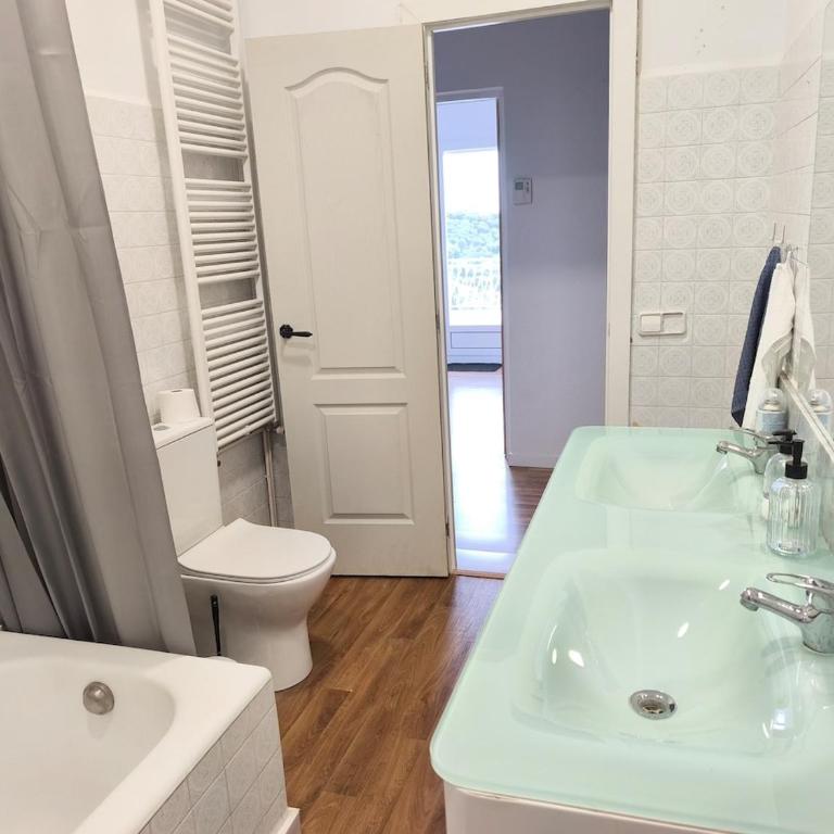 Villa near the beach with fantastic sea views with swimming pool - Villa - 26
