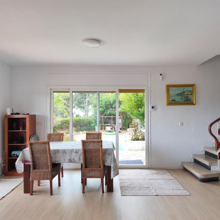 Villa near the beach with fantastic sea views with swimming pool - Villa - 7