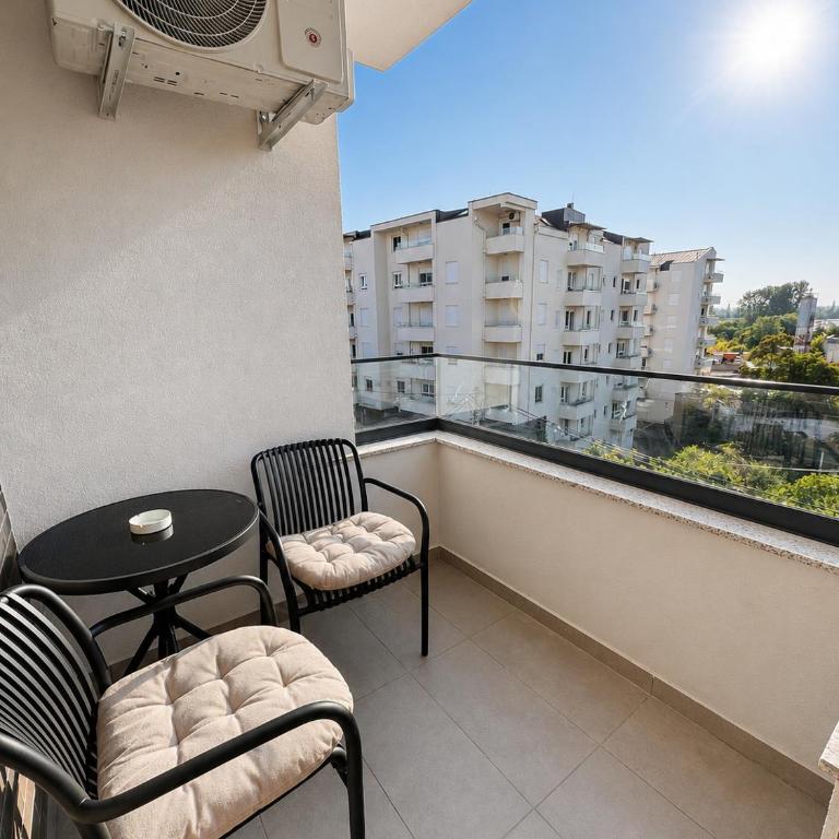 Central Stay - Apartman sa 2 Spavaće Sobe - 3