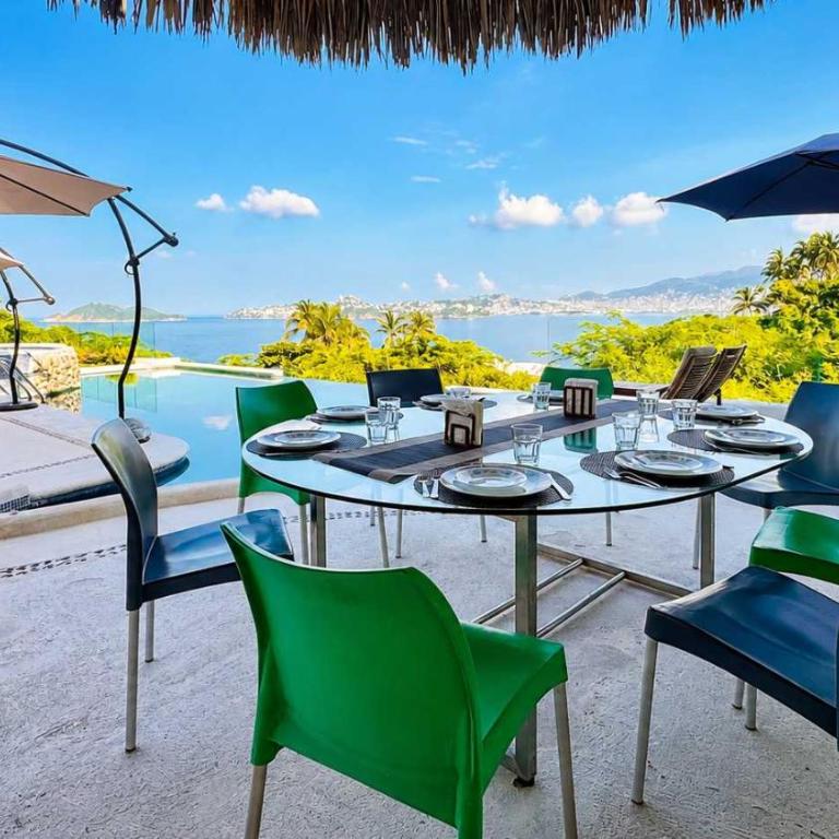 7BR Villa with Private Pool & Spectacular Views - Villa - 13