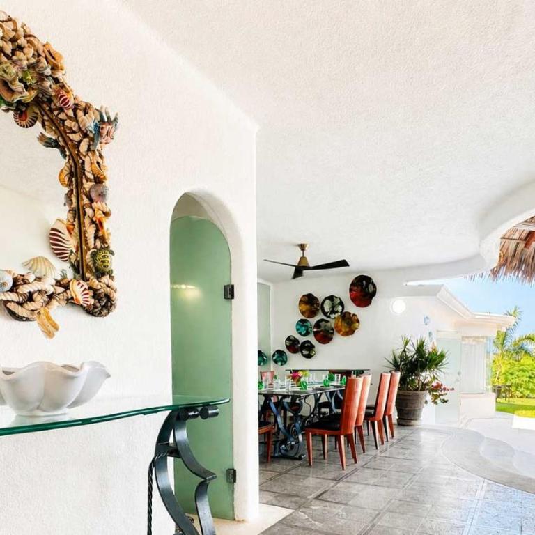 7BR Villa with Private Pool & Spectacular Views - Villa - 16