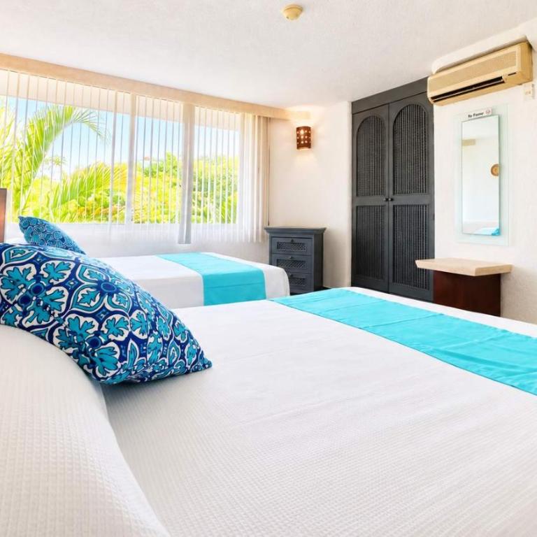 7BR Villa with Private Pool & Spectacular Views - Villa - 32