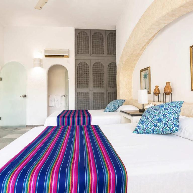 7BR Villa with Private Pool & Spectacular Views - Villa - 44