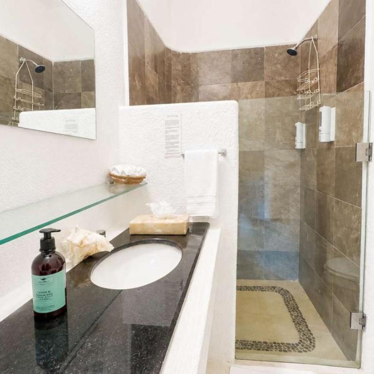 7BR Villa with Private Pool & Spectacular Views - Villa - 45