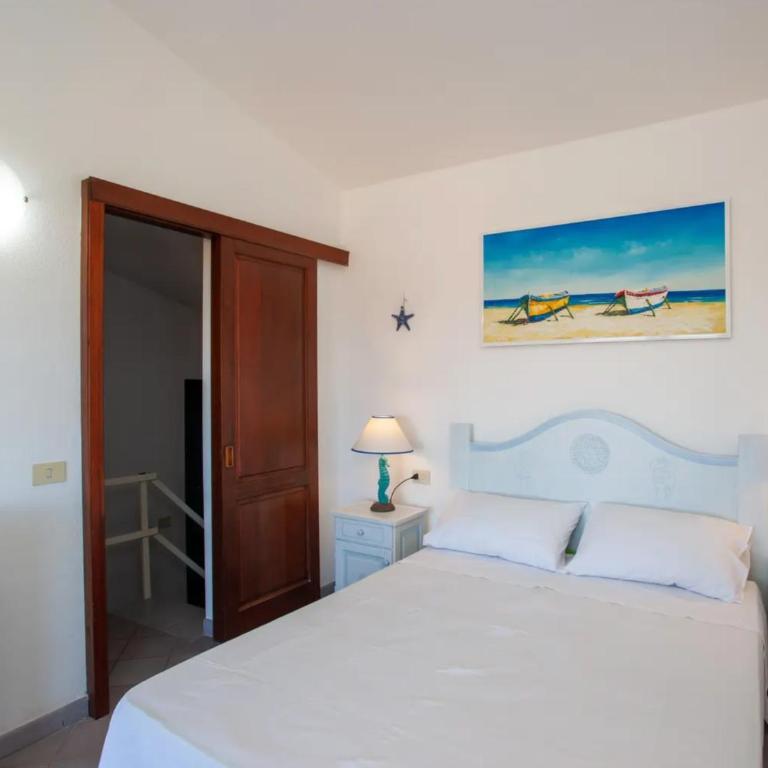 HH San Teodoro vista Mare - Four-Bedroom Vacation Home - 27