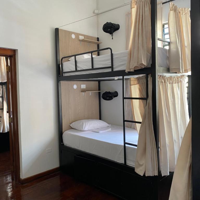 Til Sunrise - Bed in 6-Bed Female Dormitory Room - 4