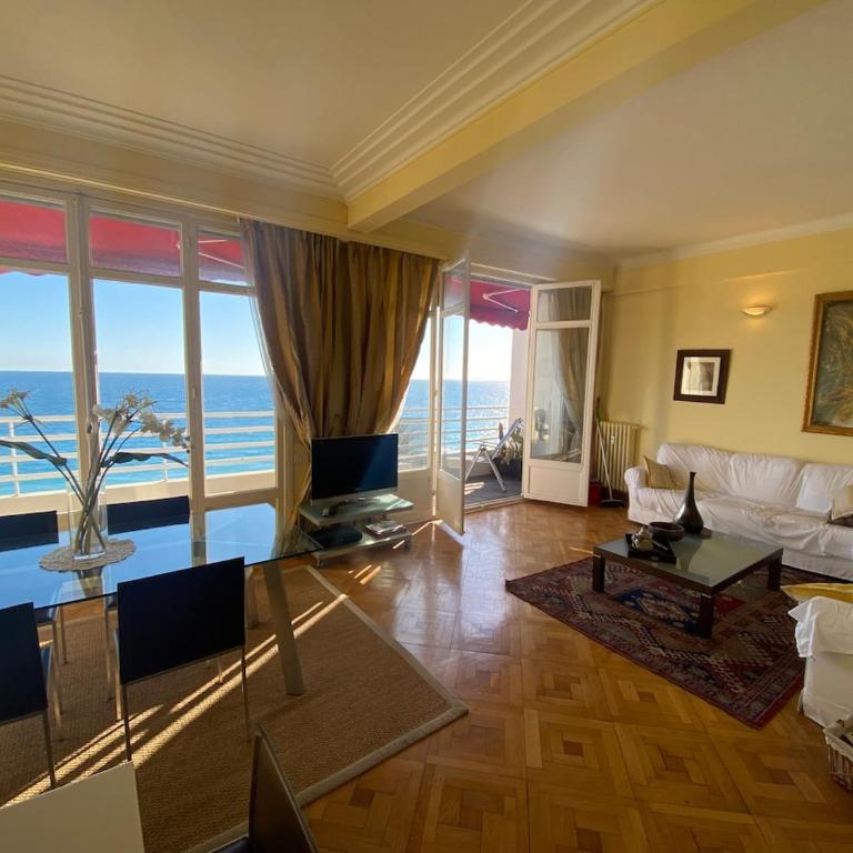 Seafront Flat on the Promenade - Next to Negresco - Appartement 2 Chambres avec Balcon et Vue sur la Mer - 1