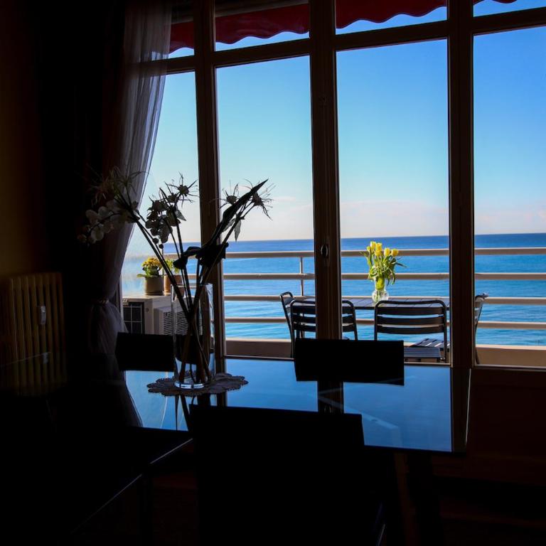 Seafront Flat on the Promenade - Next to Negresco - Appartement 2 Chambres avec Balcon et Vue sur la Mer - 14