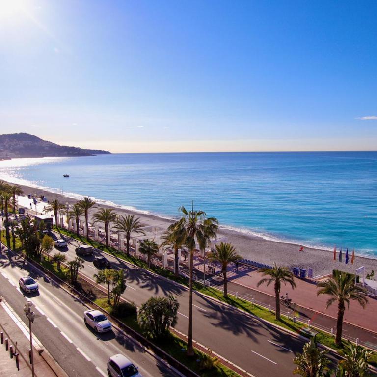 Seafront Flat on the Promenade - Next to Negresco - Appartement 2 Chambres avec Balcon et Vue sur la Mer - 13