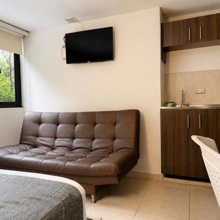Hotel Laureles Palo Alto - Deluxe Double Room - 9
