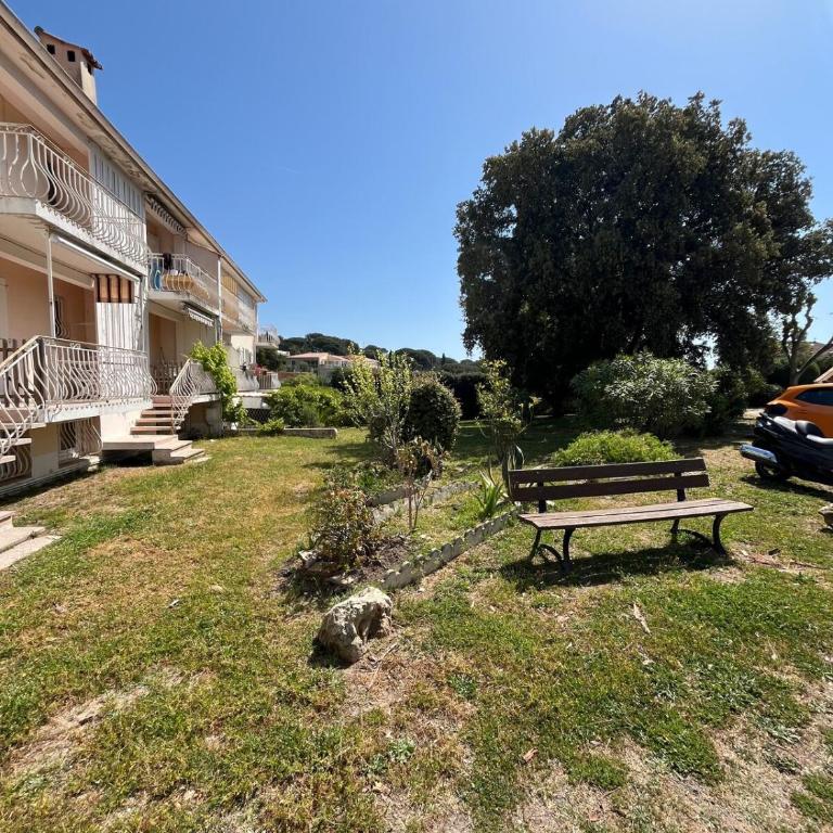 T2 centre-ville, plage à pied, calme, 4 couchages - Appartement 1 Chambre - 2