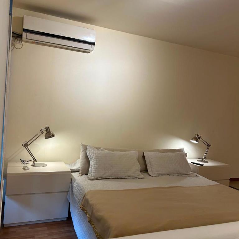 Amplio y luminoso Monoambiente en Palermo - One-Bedroom Apartment - 9