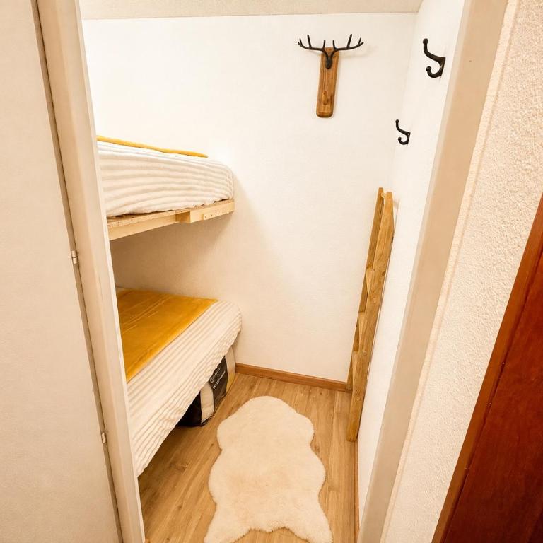 Cocon cosy avec jardin, vue lac & montagne - Two-Bedroom Apartment - 17