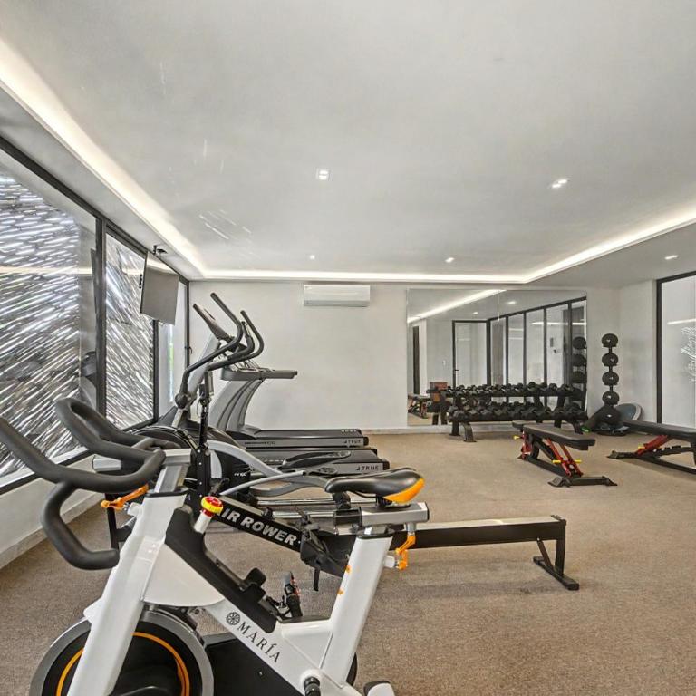 Lux 1BR with Rooftop Pool, Spa, Gym, Kids Playroom - Apartamento - 45