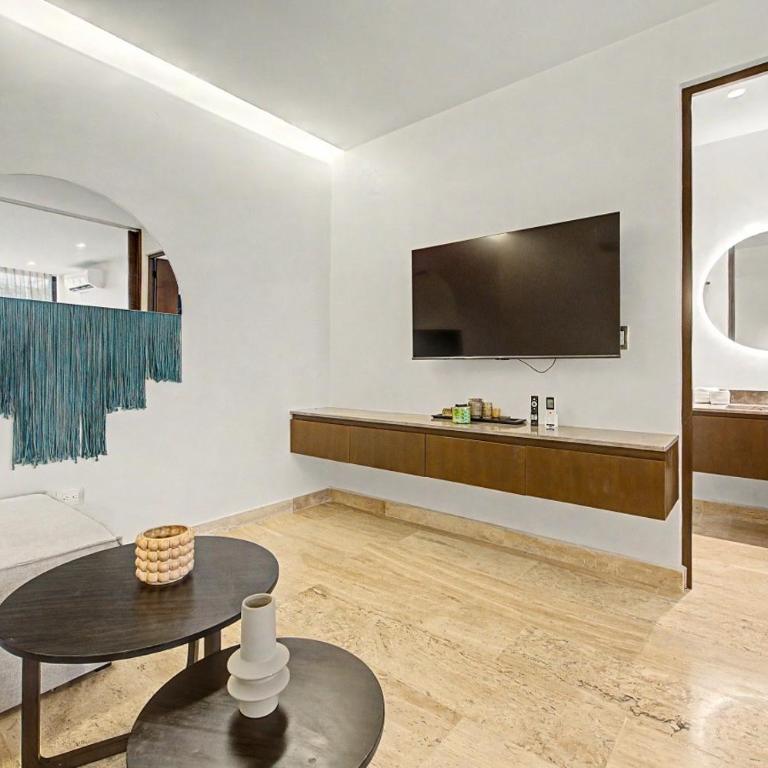 Lux 1BR with Rooftop Pool, Spa, Gym, Kids Playroom - Apartamento - 50