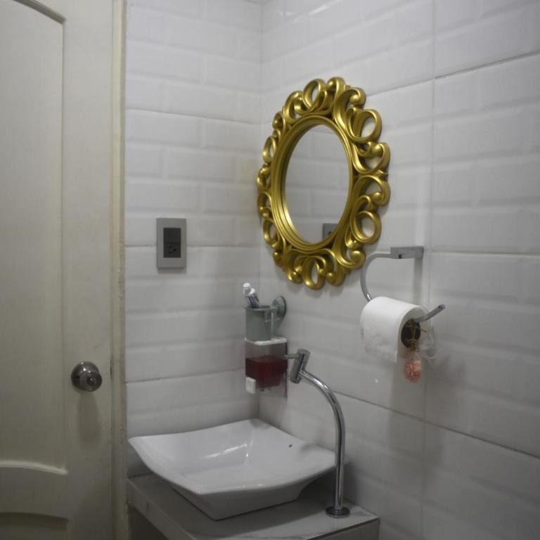 Alojamiento en Guayaquil - House in Guayaquil - Three-Bedroom House - 17